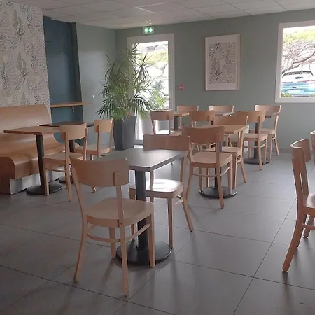 Hotel Saint-etienne Monthieu